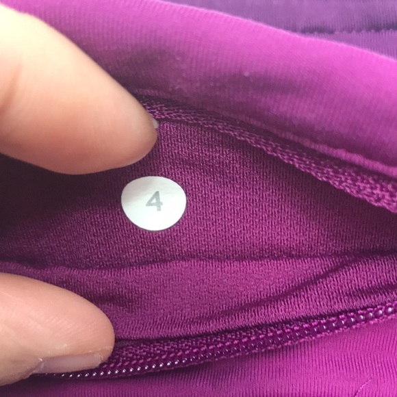 Lululemon Circuit Breaker Skirt (Regular) Deep Fuschia - Picture 5 of 7